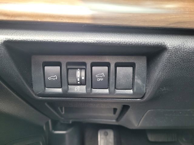 Used 2020 Subaru Outback Touring XT AWD/4WD image 31