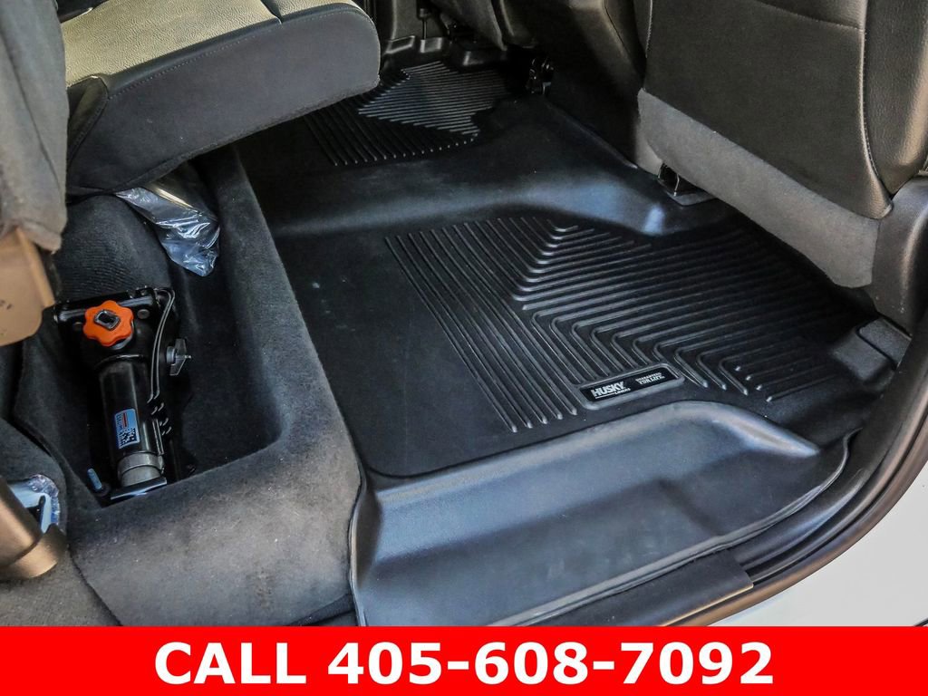 Used 2022 GMC Sierra 3500 Denali w/ Denali Ultimate Package AWD/4WD image 27