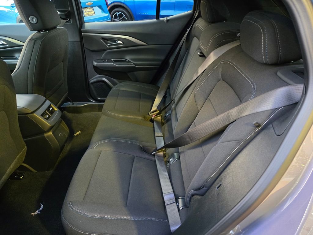 Used 2026 Chevrolet Equinox EV LT FWD image 4