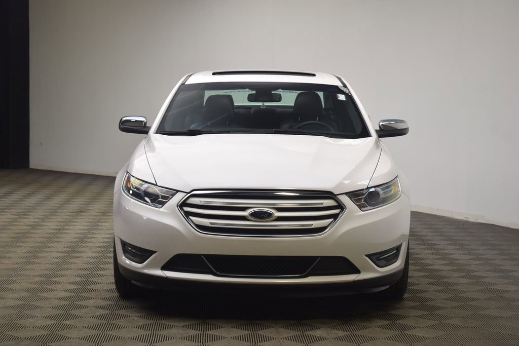 Used 2019 Ford Taurus Limited image 24