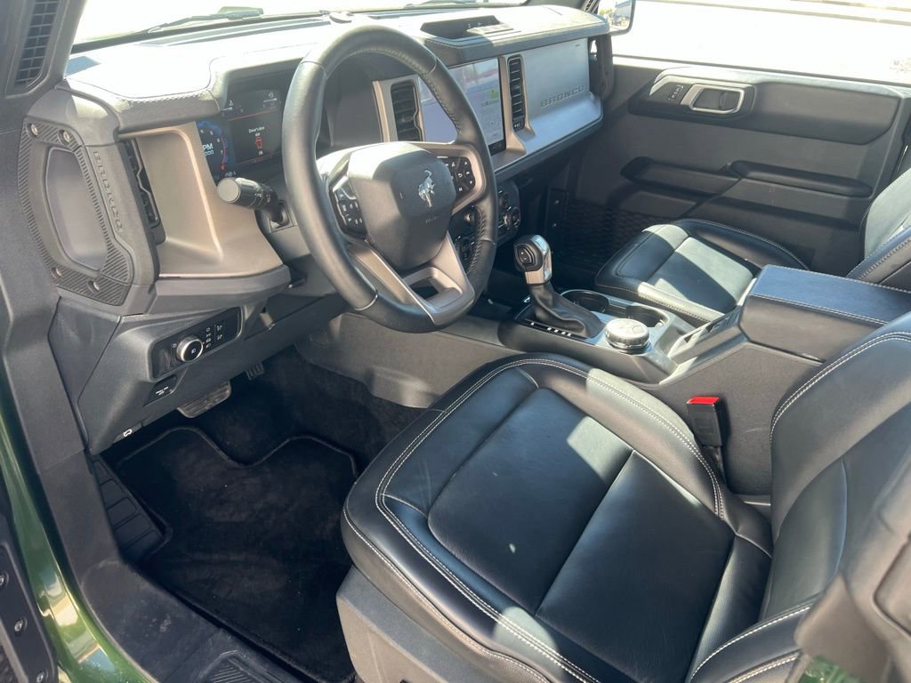 Used 2025 Ford Bronco Outer Banks image 9