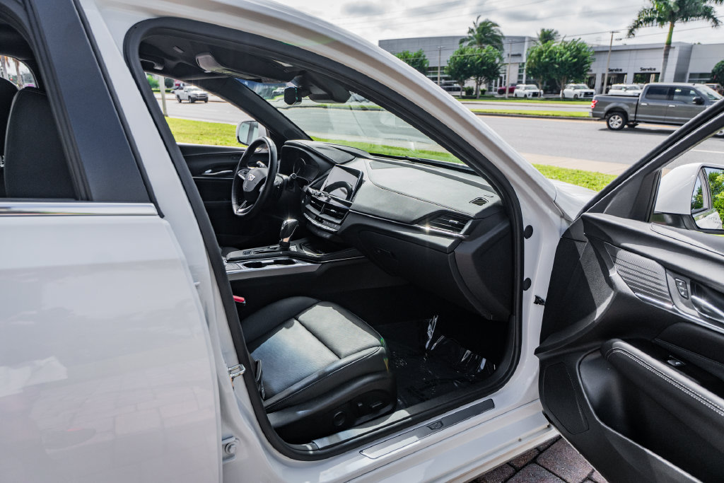 Used 2026 Cadillac CT4 Premium Luxury RWD image 34