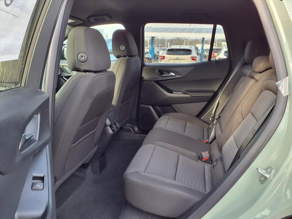 New 2026 Chevrolet Equinox LT w/ LPO, Floor Liner Package image 9