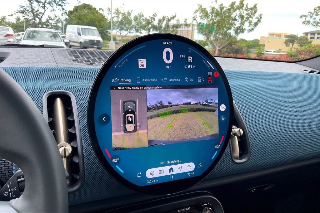 Certified 2025 MINI Cooper Countryman SE w/ Comfort Package Max image 23