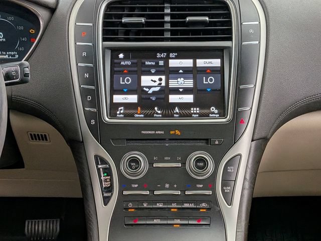 Used 2019 Lincoln Nautilus Select AWD/4WD image 32