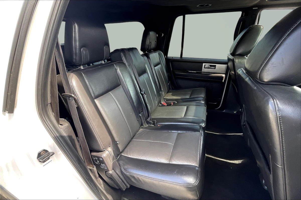 Used 2011 Ford Expedition XLT w/ 202A Rapid Spec Order Code RWD image 27
