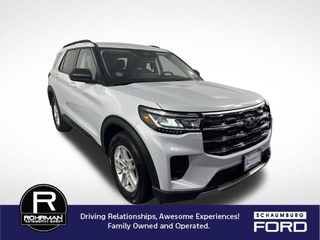 Used 2026 Ford Explorer Active AWD/4WD image 3