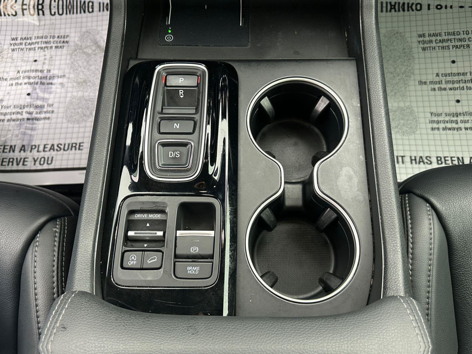 Used 2024 Honda Pilot Touring image 23