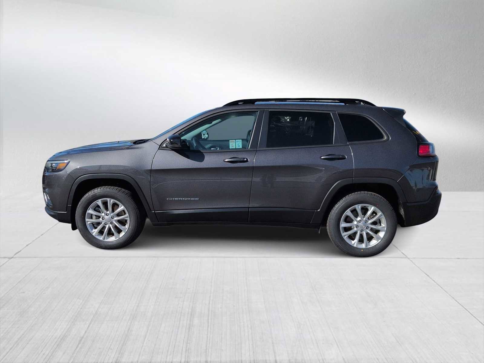 Used 2022 Jeep Cherokee Latitude Lux w/ Sun & Sound Group image 5