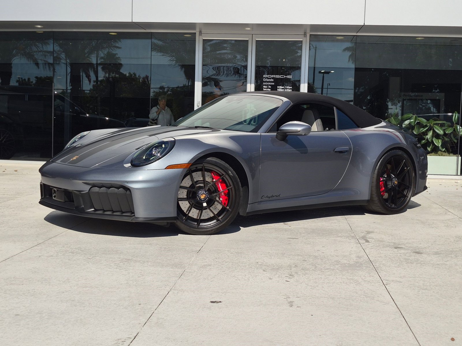 Certified 2025 Porsche 911 Carrera GTS RWD image 1