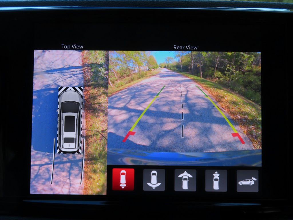 Certified 2022 Chrysler Pacifica Limited w/ S Appearance Package image 6