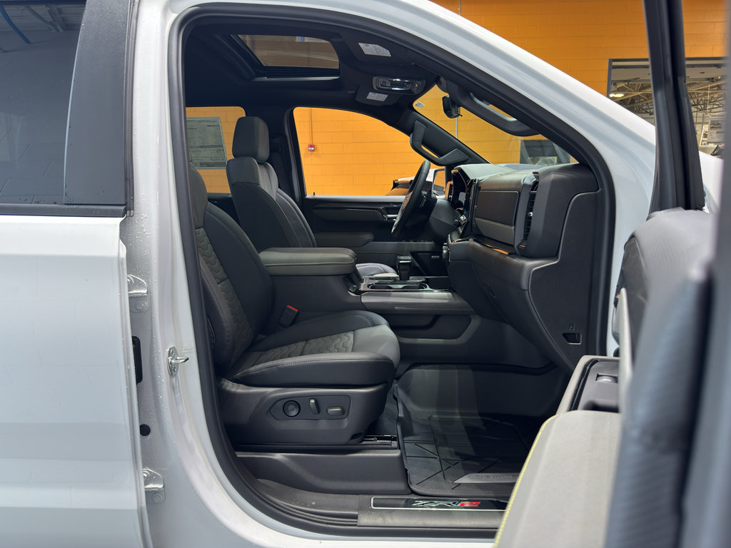 New 2026 Chevrolet Silverado 1500 ZR2 w/ LPO, Dark Essentials Package AWD/4WD image 21