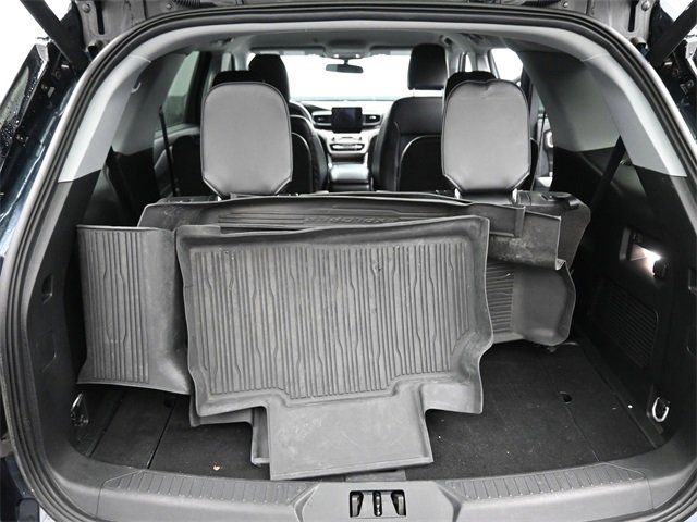 Used 2023 Ford Explorer XLT w/ Equipment Group 202A image 9