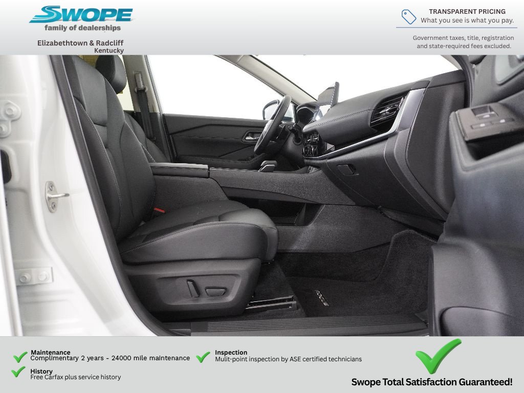Used 2025 Nissan Rogue SL w/ Tech Package FWD image 11