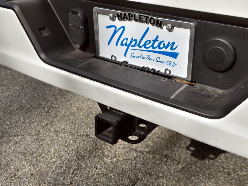 Used 2023 Chevrolet Silverado 1500 Custom image 8