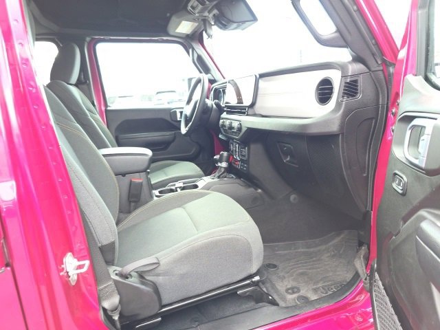 Used 2024 Jeep Gladiator Sport image 38