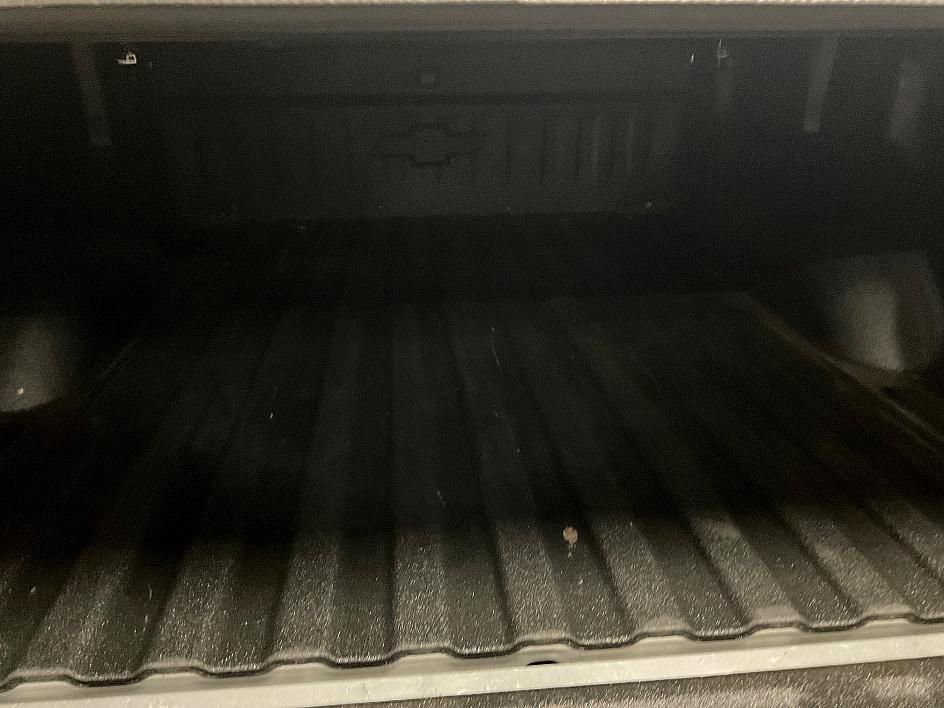 Used 2018 Chevrolet Silverado 1500 Custom w/ Custom Value Package image 15