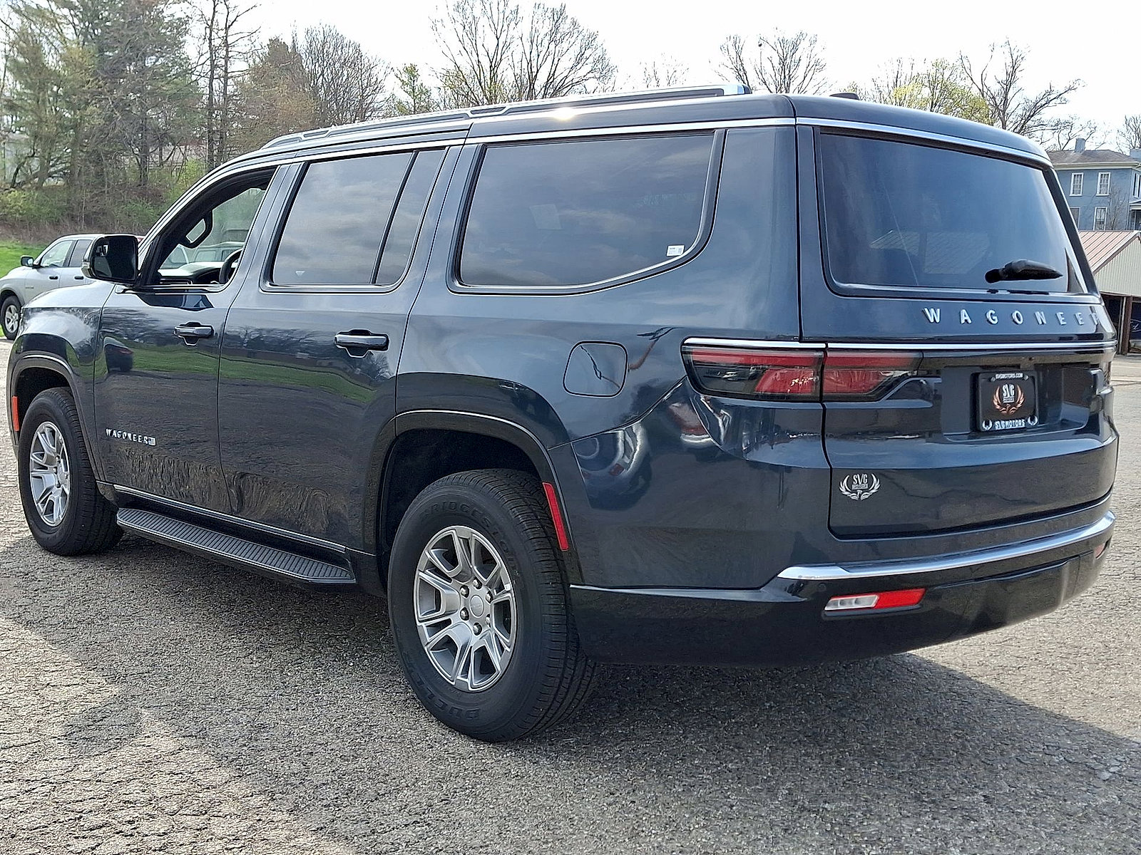 New 2024 Jeep Wagoneer 4WD w/ HD Trailer Tow Package image 11