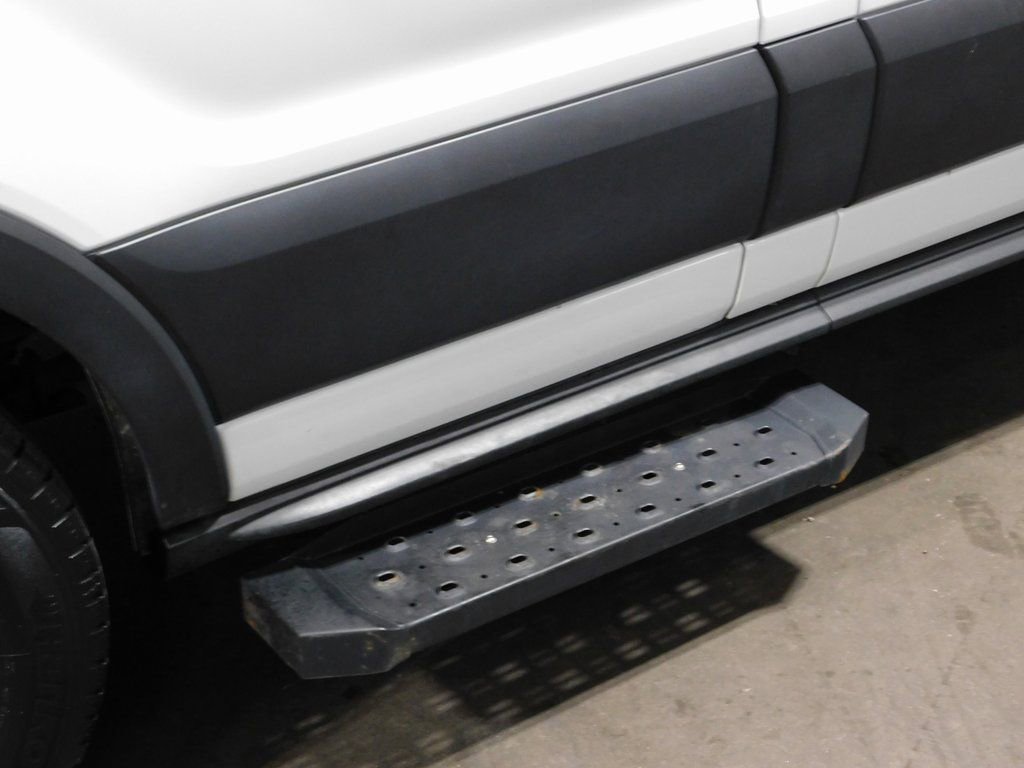 Used 2019 Ford Transit 250 148 Medium Roof RWD image 19