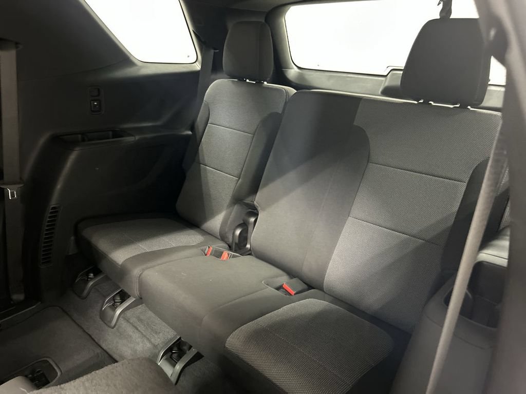 Used 2023 Chevrolet Traverse LT AWD/4WD image 20