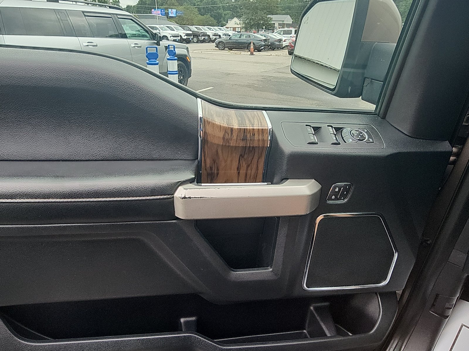 Used 2020 Ford F150 Lariat AWD/4WD image 18