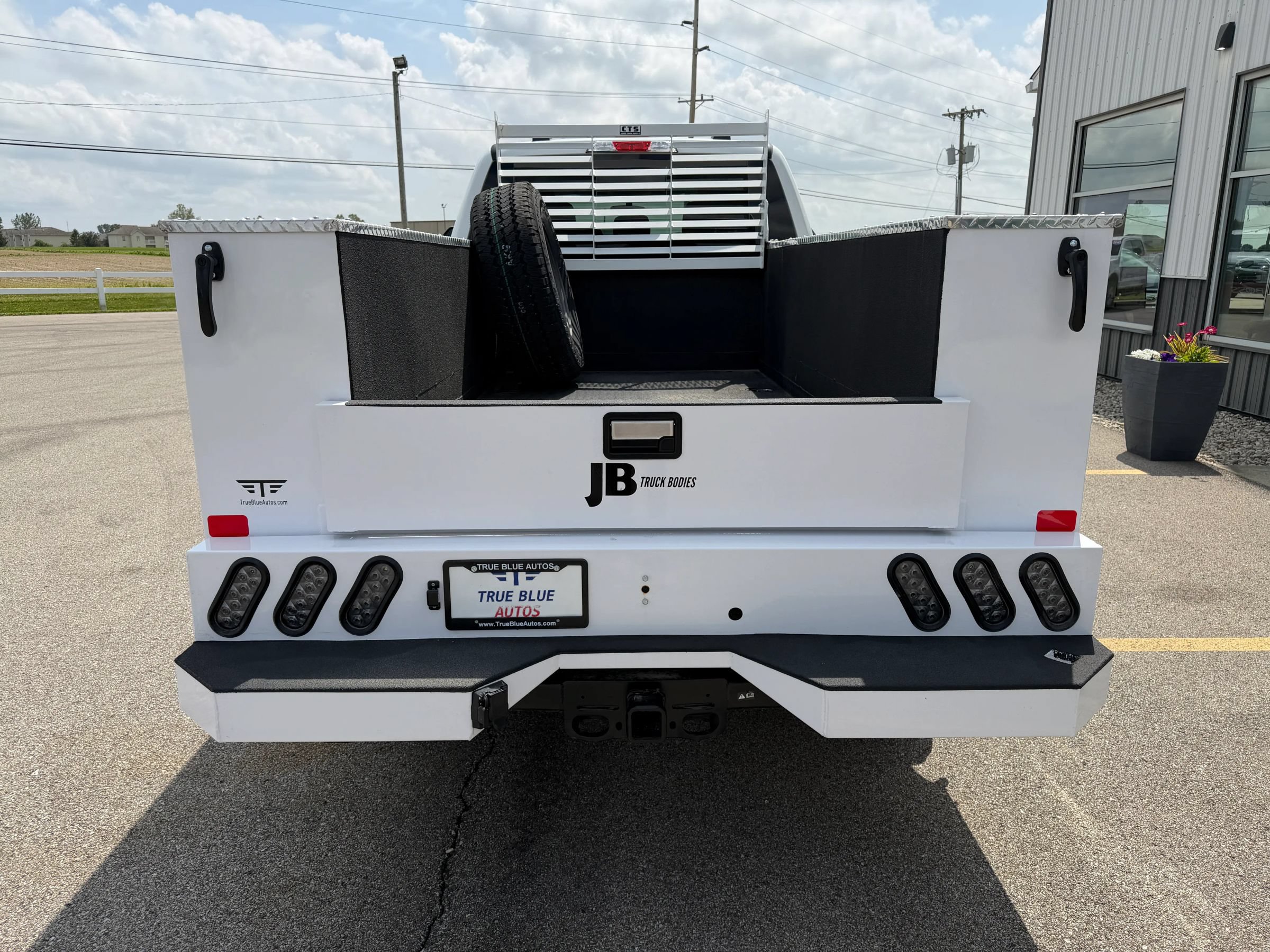 Used 2025 Ford F350 XLT AWD/4WD image 8