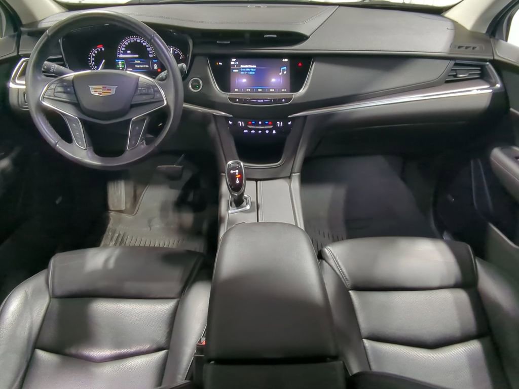 Used 2018 Cadillac XT5 Luxury w/ Driver Awareness Package image 22