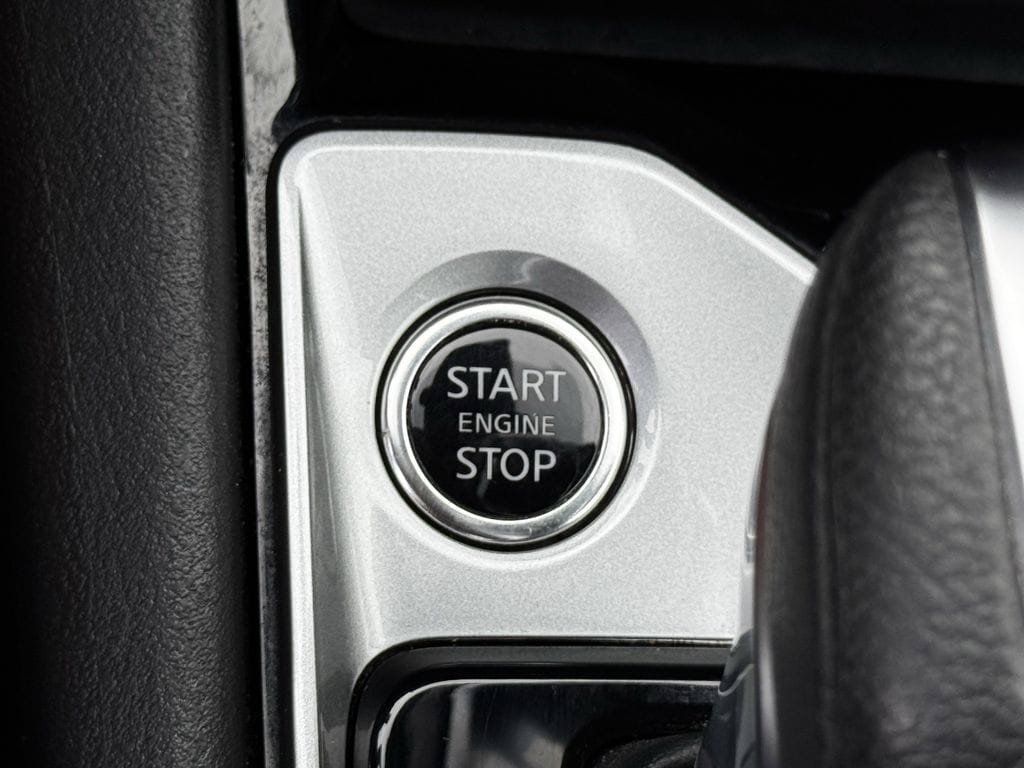 Used 2024 Nissan Altima 2.5 SV FWD image 21