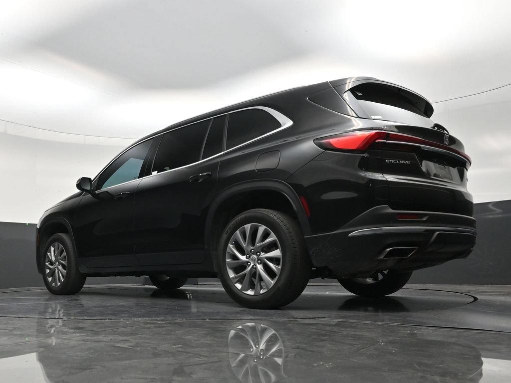 Used 2025 Buick Enclave Preferred w/ Power Package FWD image 22