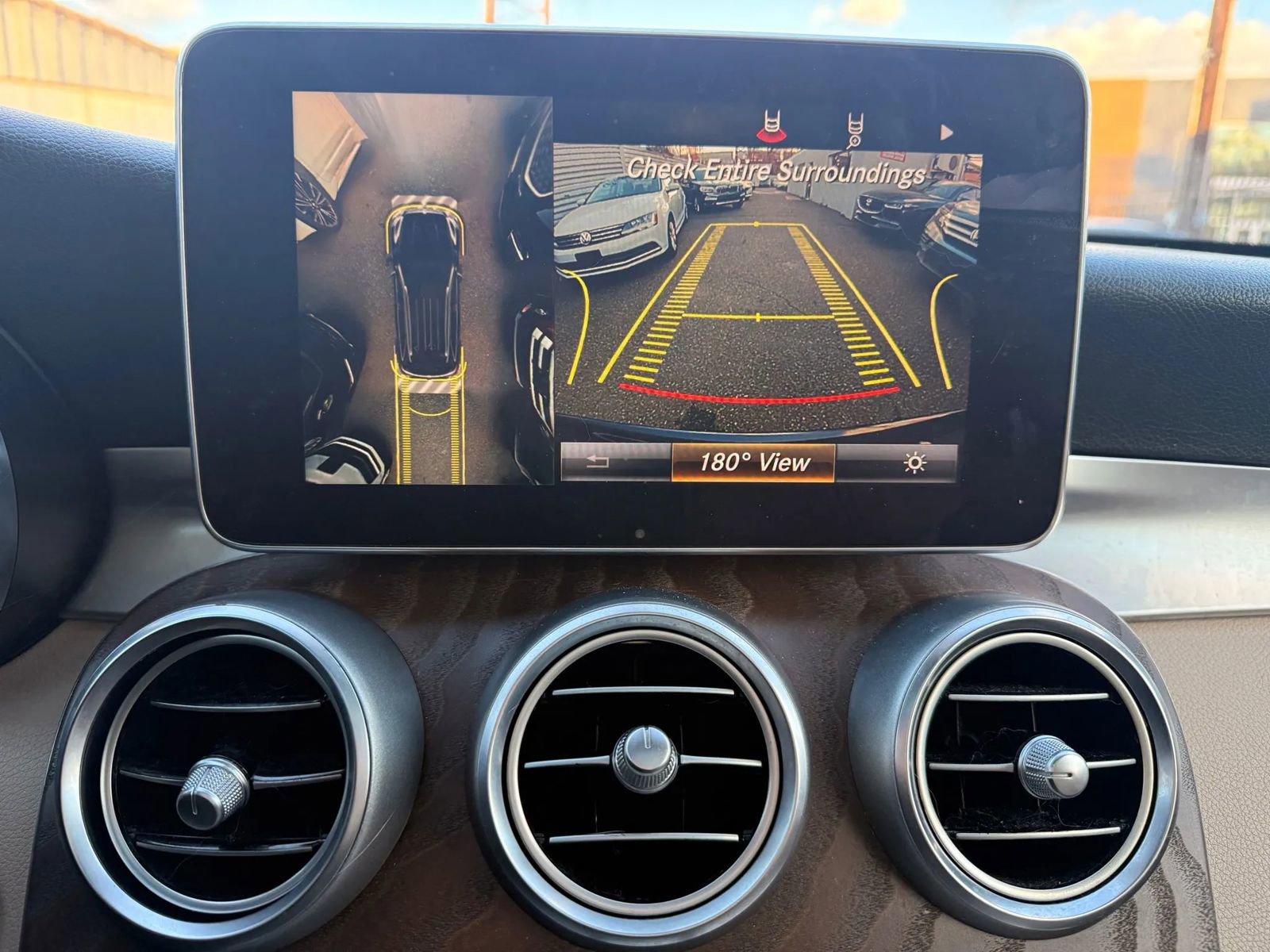 Used 2019 Mercedes-Benz GLC 300 4MATIC w/ Multimedia Package image 22