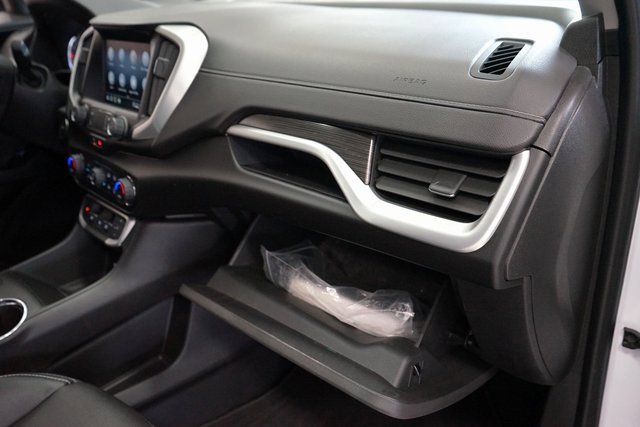 Used 2022 GMC Terrain SLT image 39