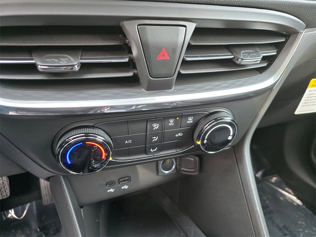 New 2026 Buick Encore GX Preferred image 32