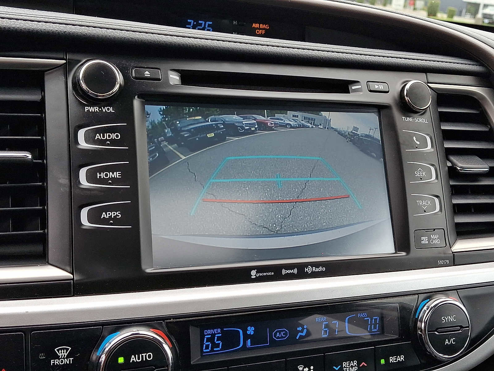Used 2018 Toyota Highlander XLE AWD/4WD image 20
