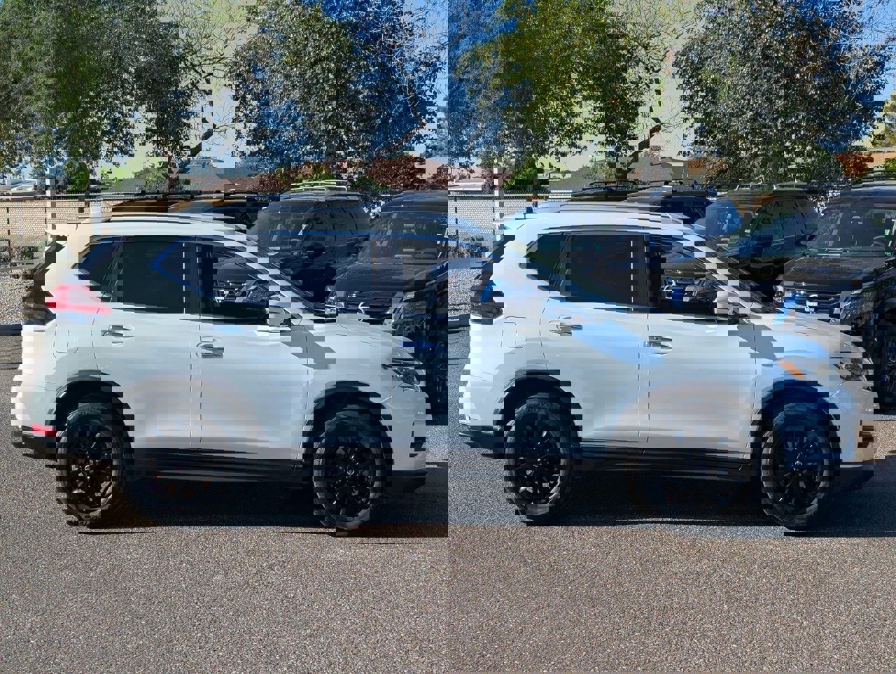 Used 2018 Nissan Rogue SV image 7