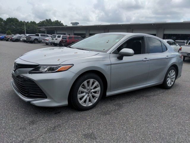 Used 2020 Toyota Camry LE FWD image 8