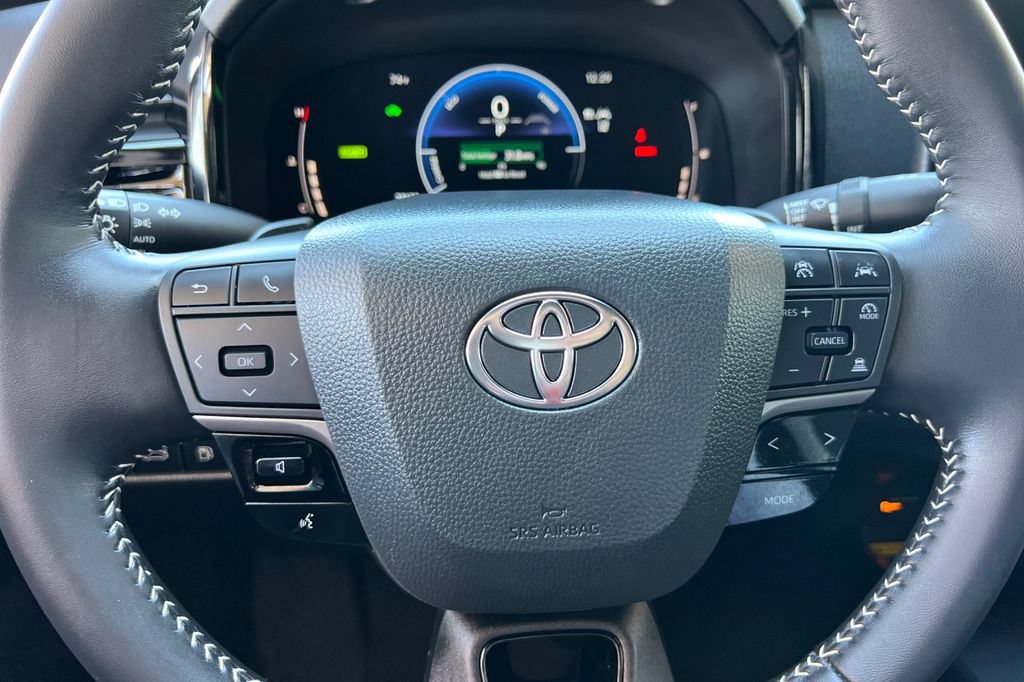 Certified 2026 Toyota Camry SE FWD image 24