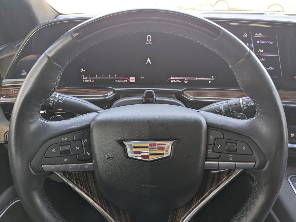 Used 2023 Cadillac Escalade ESV Premium Luxury image 31