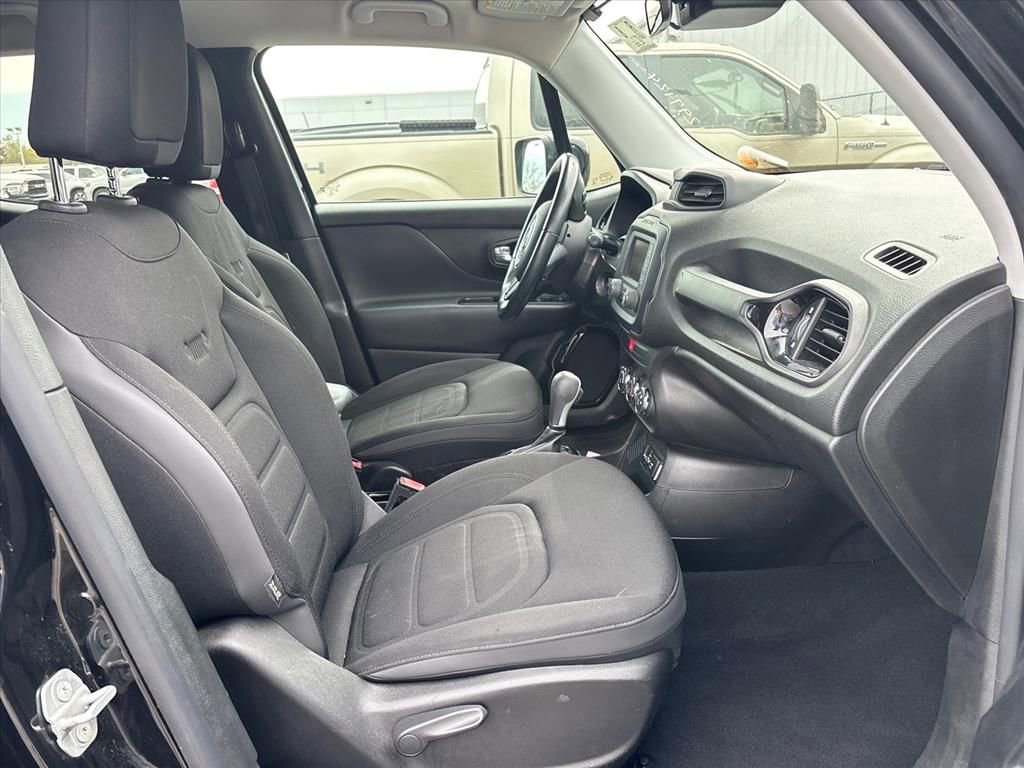 Used 2017 Jeep Renegade Altitude image 20