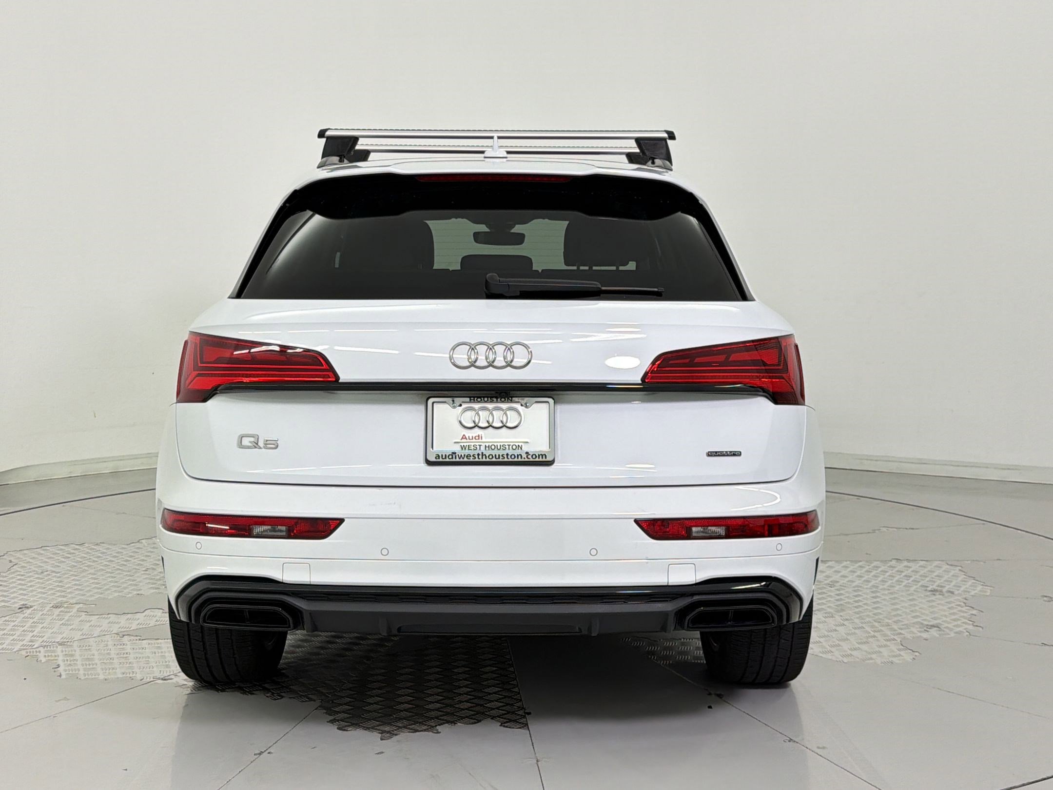 Used 2023 Audi Q5 2.0T Premium Plus w/ Premium Plus Package AWD/4WD image 10