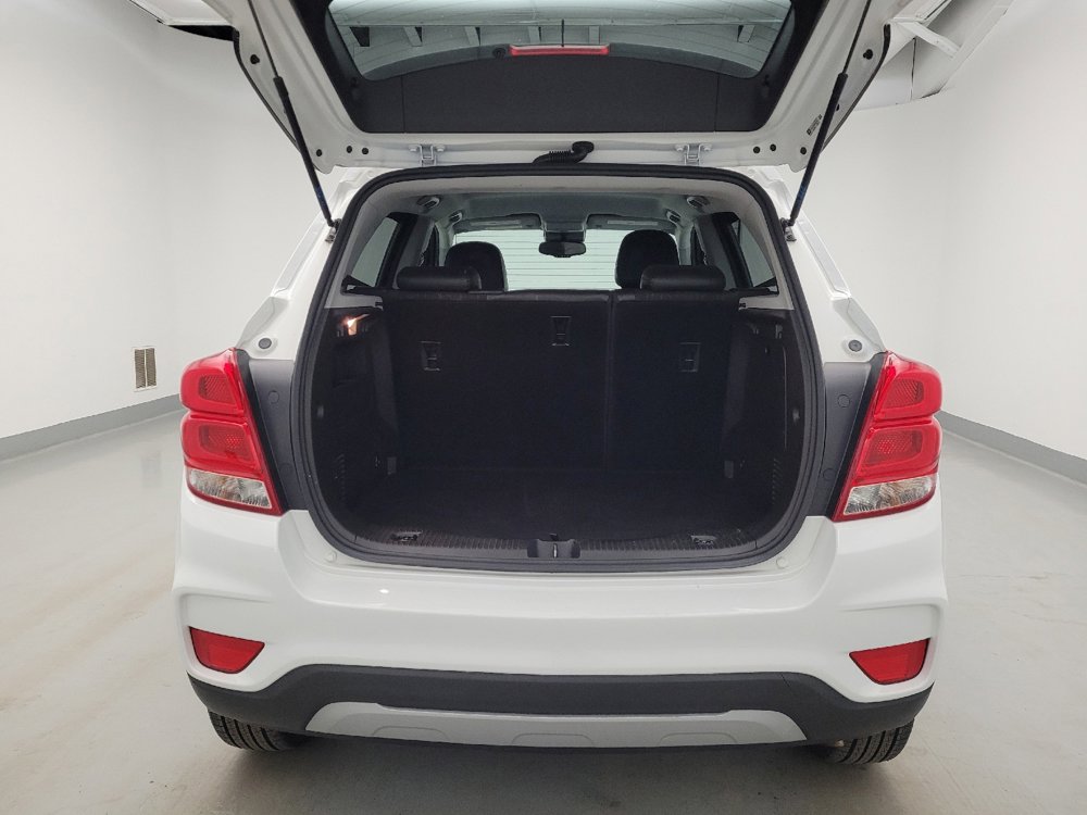 Used 2020 Chevrolet Trax LT w/ LT Convenience Package AWD/4WD image 29