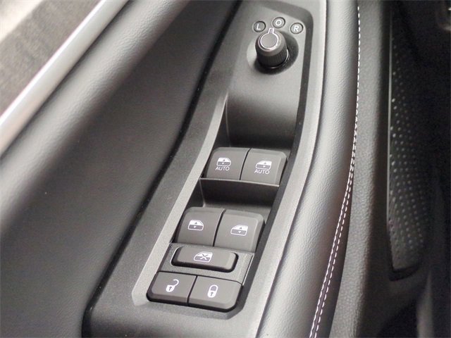 New 2025 Jeep Grand Cherokee Limited w/ Trailer Tow Package image 24