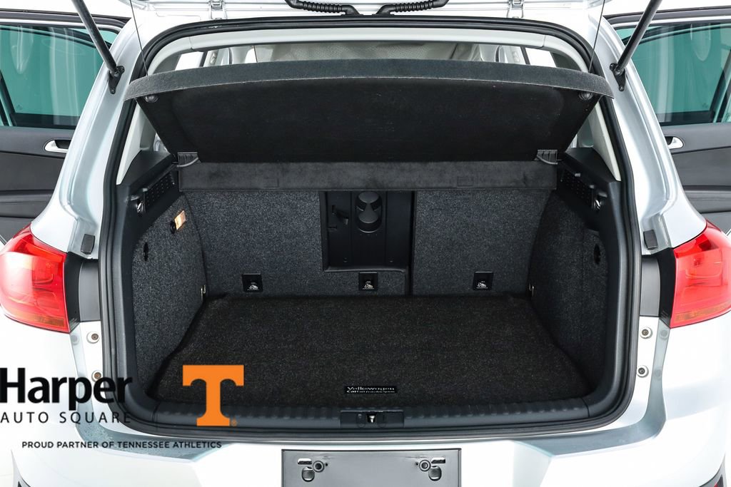 Used 2015 Volkswagen Tiguan SEL FWD image 29