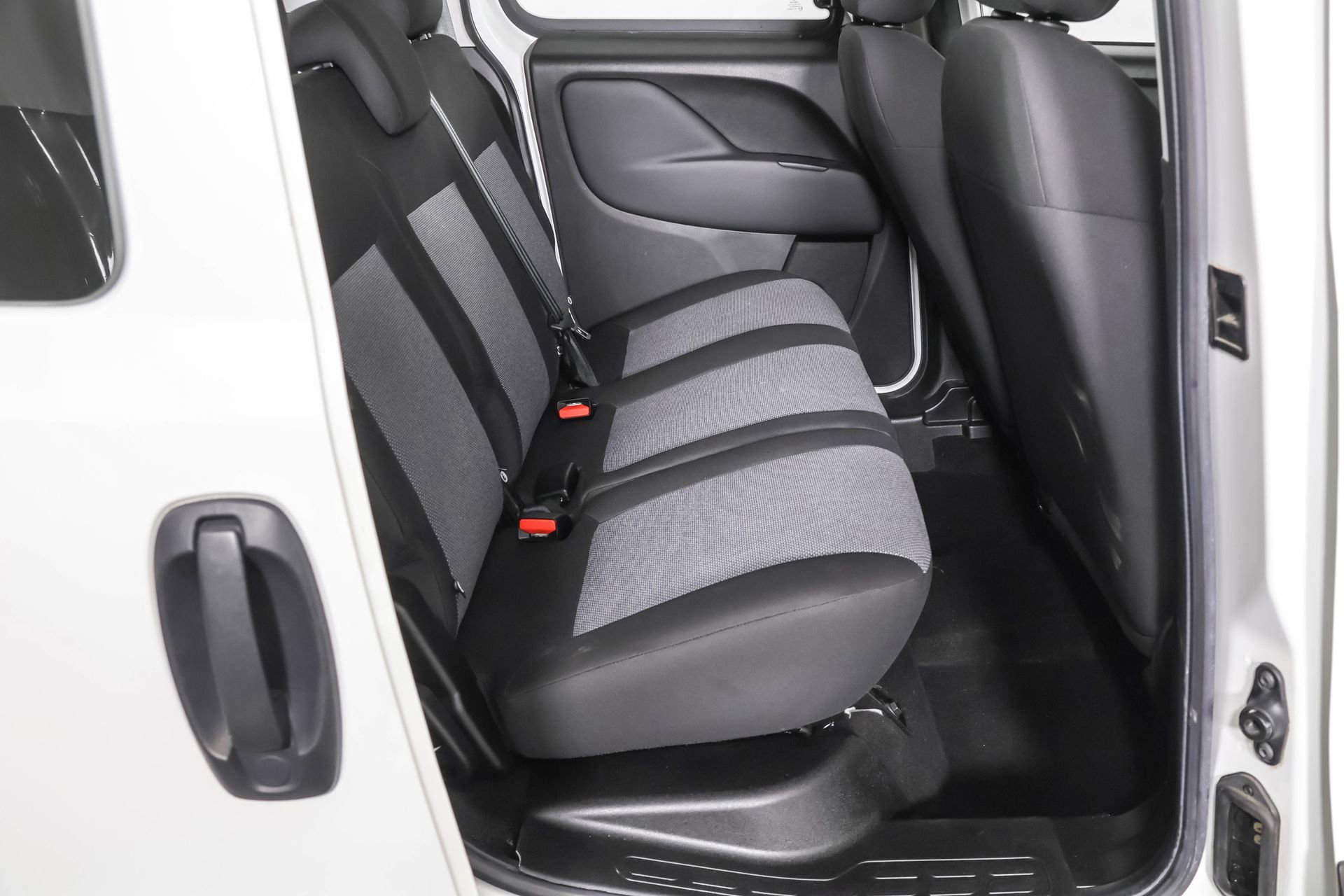 Used 2021 RAM ProMaster City Base image 37