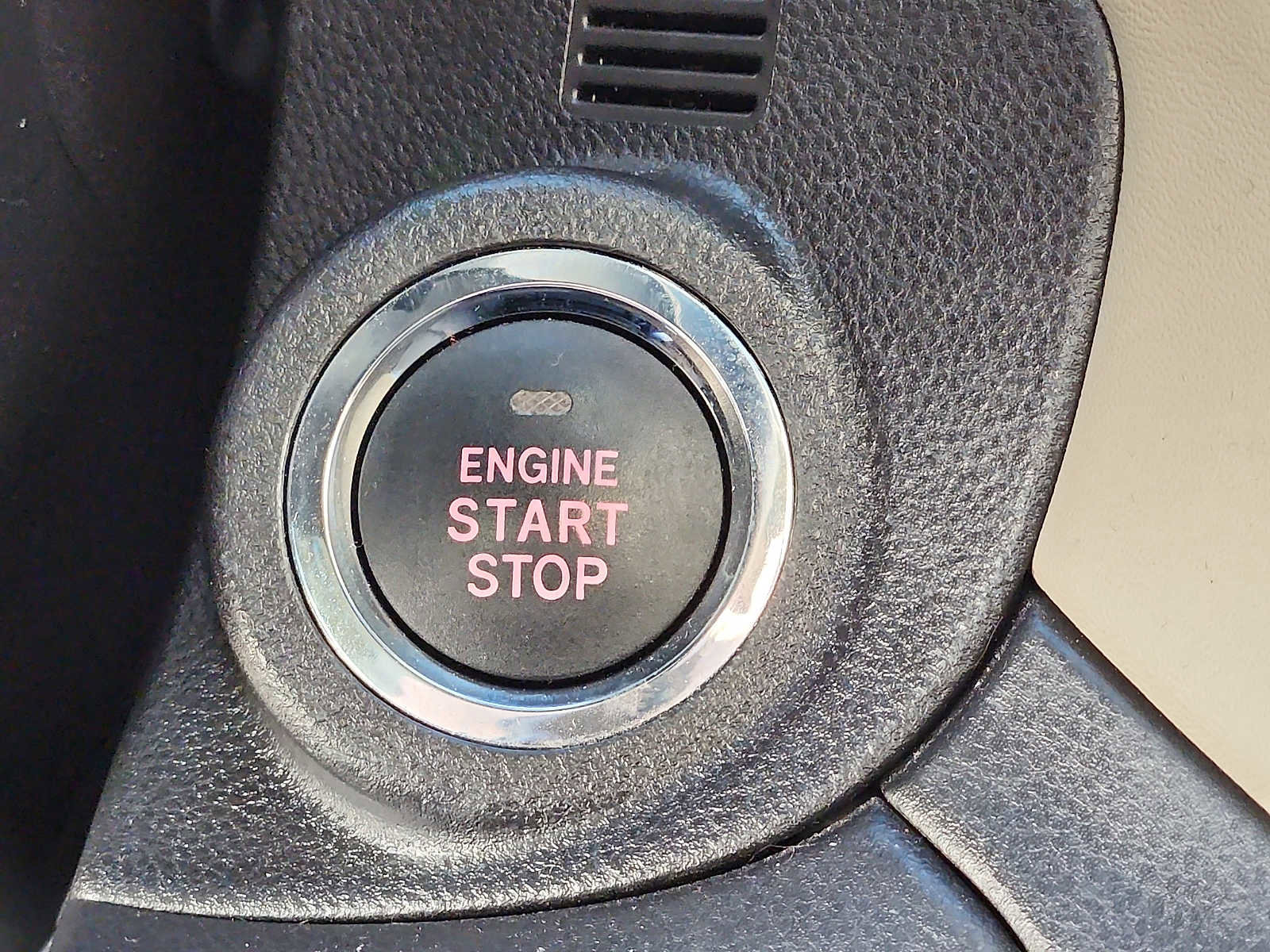 Used 2023 Subaru Outback Premium image 23