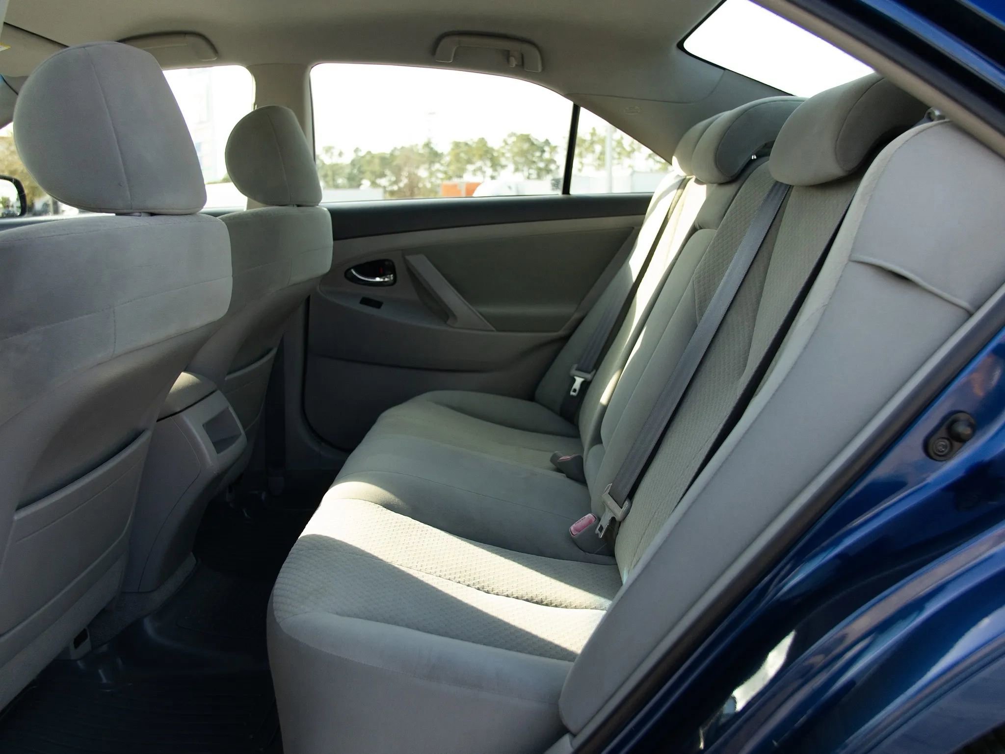 Used 2007 Toyota Camry XLE FWD image 16