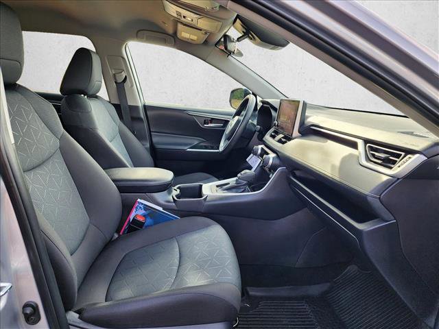 Certified 2025 Toyota RAV4 XLE FWD image 20