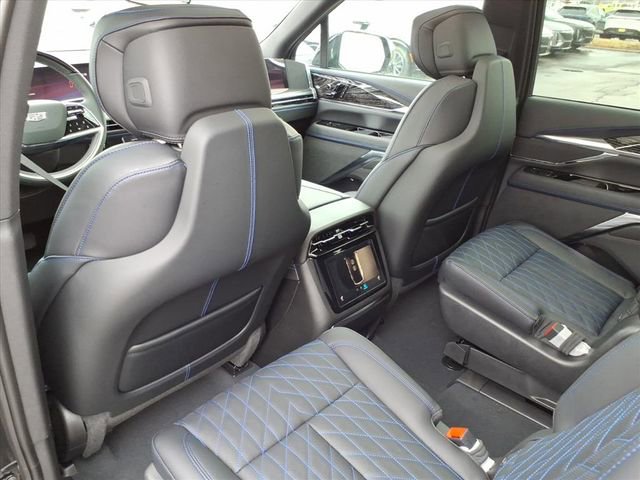 New 2026 Cadillac Escalade IQL Luxury AWD/4WD image 14