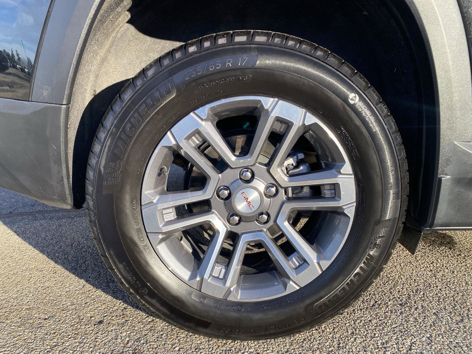 Used 2025 GMC Terrain Elevation image 11