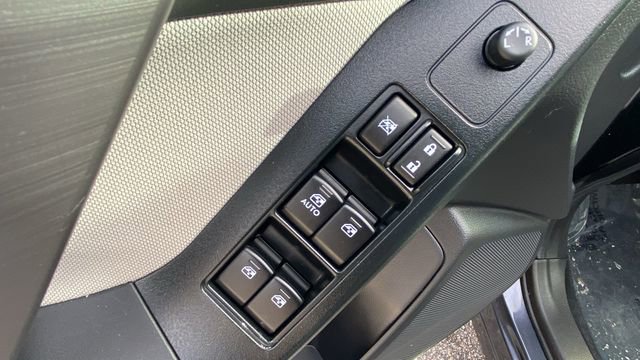 Used 2016 Subaru Forester 2.5i Premium w/ All-Weather Package image 14