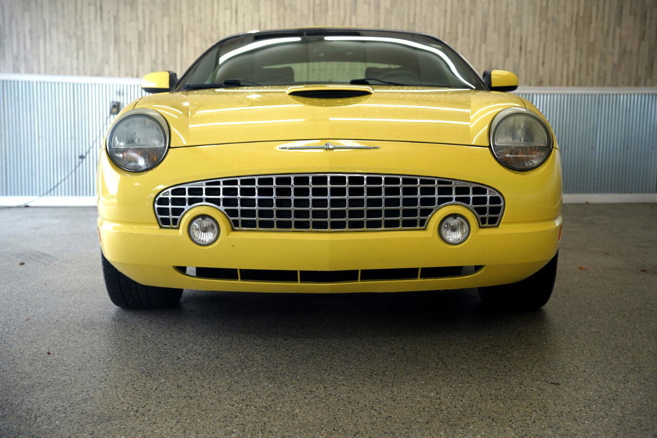 Used 2002 Ford Thunderbird image 3